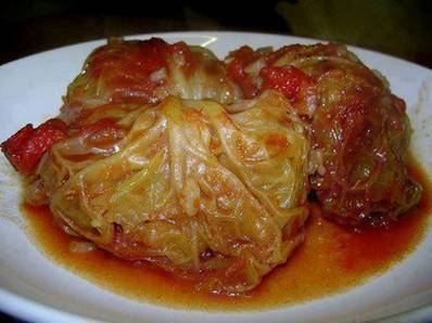 I LOVE Cabbage Rolls! WOW These look amazing! If you want this recipe= SHARE with your friends so it will save to your timeline!!!

LOW COOKER CABBAGE ROLLS -- I love cabbage rolls!!!!

Ingredients:

1 Head of Cabbage
3 Cups Tomato Juice
1 8oz. can tomato sauce
1 egg
1/2 C. uncooked brown or white rice
1 envelope Onion soup mix
1 lb. Ground Turkey or Extra Lean Ground Beef
1/3 Cup Parmesan Cheese

Directions:

Peel 8-12 big Leaves off the Cabbage head and place in a microwave safe dish. Cover in about an inch of water and microwave on high for 2 min.

In a mixing bowl combine tomato sauce, egg, turkey or beef, rice, onion soup, and cheese, and mix with fingers until well combined.

Grease your crock pot with some Pam cooking spray.

Carefully place a ball of the meat mixture into the middle of each cabbage leaf and roll up into a ball, and place on the bottom of your crock pot seam side down. Do this until all your meat mixture is gone.

After you have all your cabbage rolls in the crock pot, pour the 3 cups of Tomato Juice on top.

Cook on low for 6-8 hours.

FOR MORE LIKE THIS CLICK------https://www.facebook.com/groups/lisashealthyfriends/  

FOLLOW ME or FRIEND ME!!!