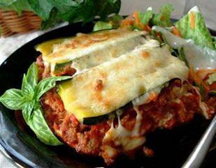 Photo: Zucchini Lasagna - Low Carb

2 1/2 cups zucchini, sliced
1/4 inch thick (about 2 medium)
1/2 lb lean ground beef (I use 1 lb.) 1/4 cup onion,
chopped 2 small tomatoes, cut up 1
(6 ounce) can tomato paste
1 garlic clove, minced
1/2 teaspoon dried oregano
1/2 teaspoon dried basil 1/4 teaspoon dried thyme
1/4 cup water
1/8 teaspoon pepper
1 egg 3/4 cup low fat cottage cheese (or low fat or fat free ricotta)
1/2 cup mozzarella cheese, shredded (I use 8 oz. divided)
1 teaspoon flour

Directions:
1 Cook zucchini until tender, drain and set aside. Fry meat and onions until meat is brown and onions are tender; drain fat. Add next 8 ingredients and bring to a boil.
2 Reduce heat; simmer, uncovered 10 minutes or until reduced to 2 cups.
3 In small bowl slightly beat egg.
4 Add cottage cheese, half of shredded cheese and flour.
5 In (1 1/2-qt.) baking-roasting pan arrange half of the meat mixture. Top with half of the zucchini and all the cottage cheese mixture. Top with remaining meat and zucchini.
6 Bake uncovered at 375 degrees F for 30 minutes.
7 Sprinkle with remaining cheese. Bake 10 minutes longer. 8 Let stand 10 minutes before serving.

4 Servings Calories: 261

♥♥♥SHARE so you can find it on your timeline♥♥♥

✔ Like ✔ “Share” ✔ Tag ✔ Comment ✔ Repost ✔Follow me To SAVE this , be sure to click SHARE so it will store on your personal page. For more great recipes lots of fun, amazing ideas... ! Click and join us here---> Belinda's Fit Tips